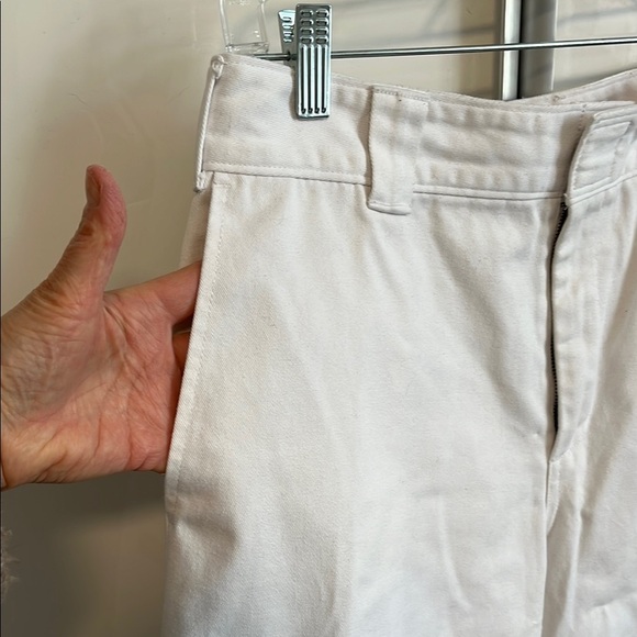 DICKIES White Cotton Utility Long Bermuda Shorts, Size 11/30 - Picture 4 of 10